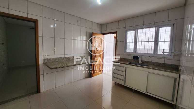 Casa à venda com 2 quartos, 111m² - Foto 14