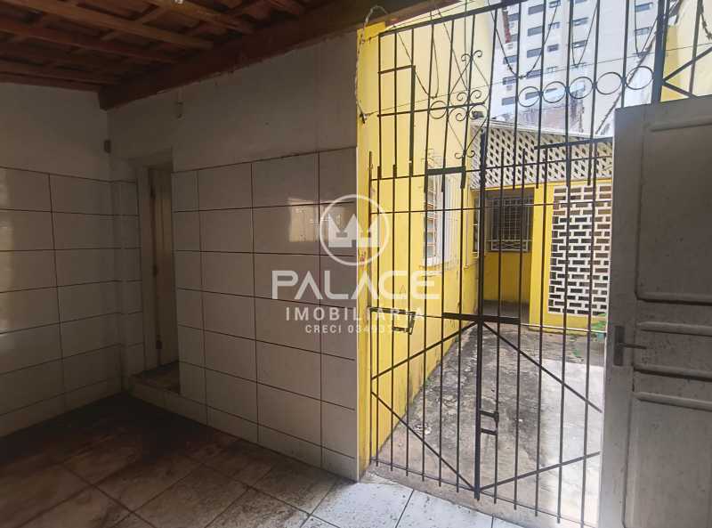 Casa Comercial para alugar com 1 quarto, 140m² - Foto 28