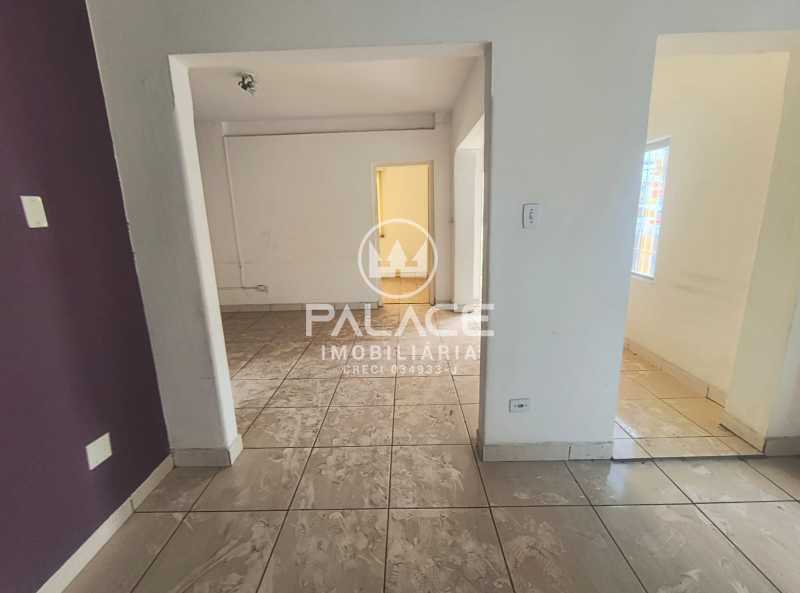 Casa Comercial para alugar com 1 quarto, 140m² - Foto 4