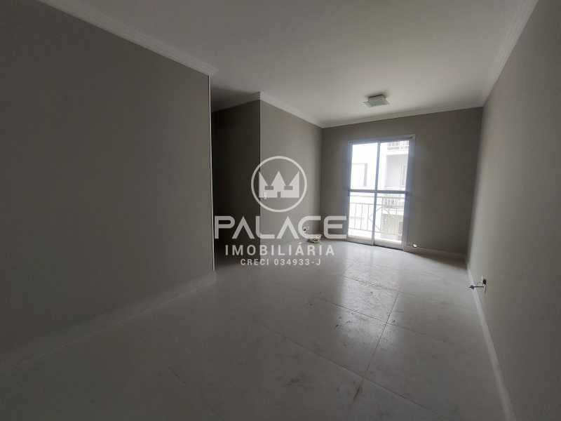 Apartamento à venda com 3 quartos, 70m² - Foto 1