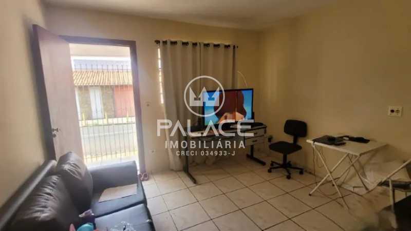 Casa à venda com 2 quartos, 77m² - Foto 3