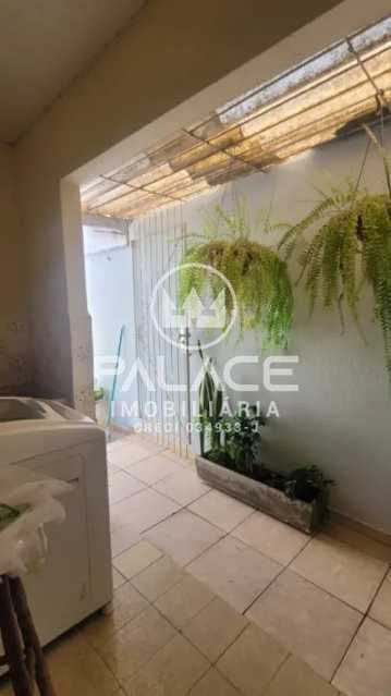 Casa à venda com 2 quartos, 77m² - Foto 8