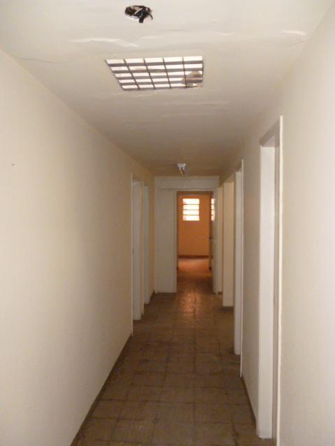 Casa Comercial à venda e aluguel, 300m² - Foto 4