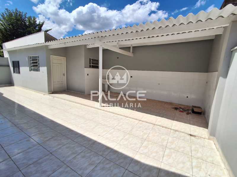 Casa para alugar com 3 quartos, 270m² - Foto 15