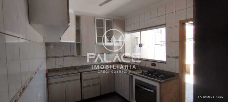 Casa para alugar com 3 quartos, 150m² - Foto 16