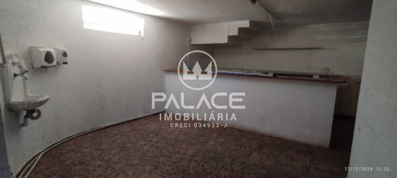 Casa para alugar com 3 quartos, 150m² - Foto 24