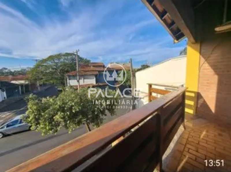 Casa à venda com 2 quartos, 185m² - Foto 1