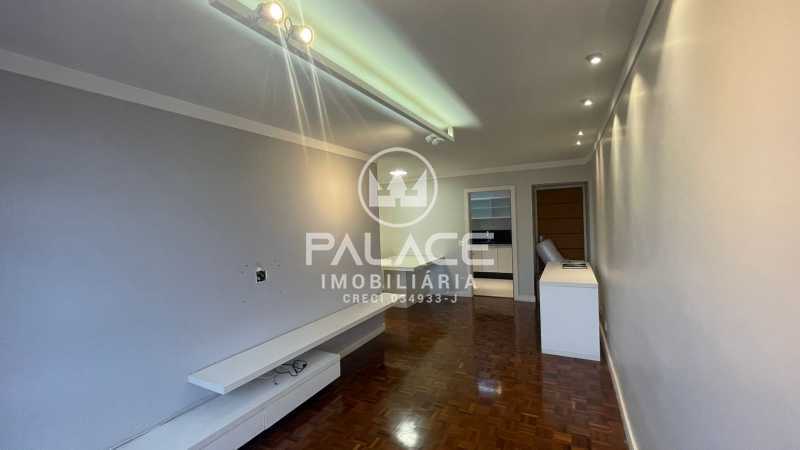 Apartamento para alugar com 3 quartos, 106m² - Foto 2