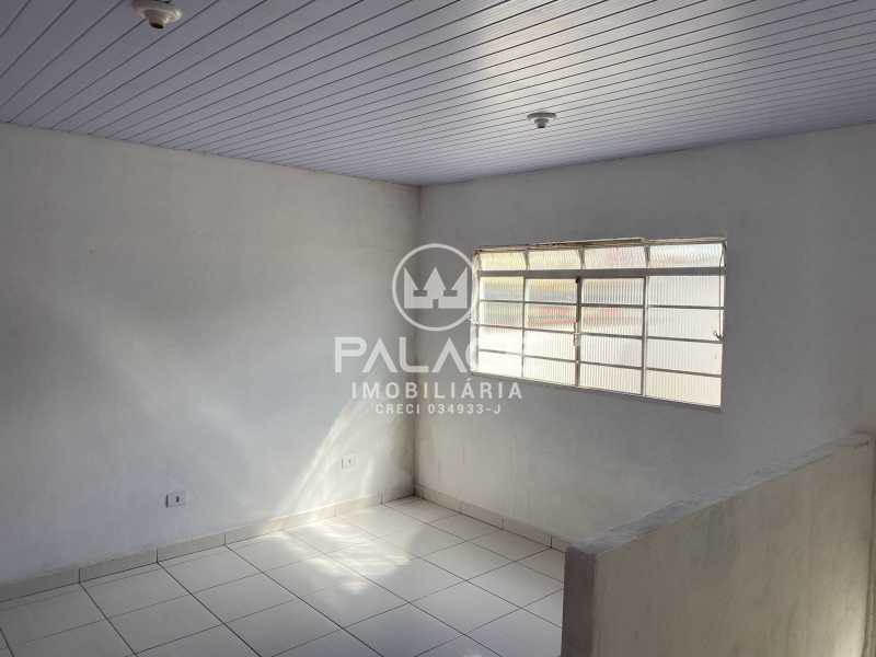 Casa Comercial para alugar com 5 quartos, 199m² - Foto 15