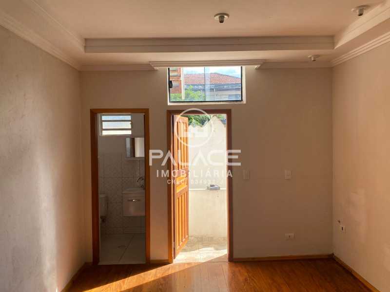 Casa Comercial para alugar com 5 quartos, 199m² - Foto 9