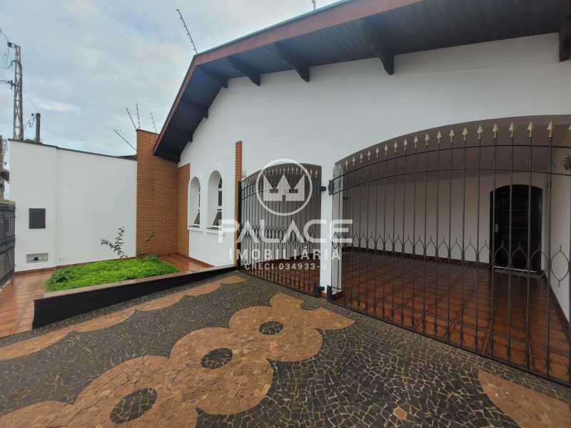 Casa à venda e aluguel com 4 quartos, 200m² - Foto 1