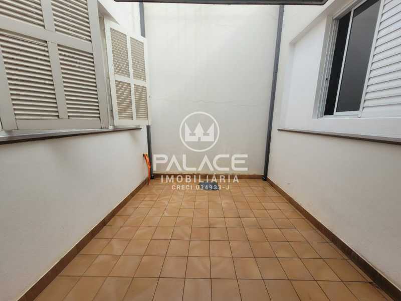 Casa à venda e aluguel com 4 quartos, 200m² - Foto 11