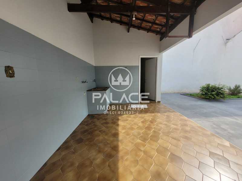 Casa à venda e aluguel com 4 quartos, 200m² - Foto 23