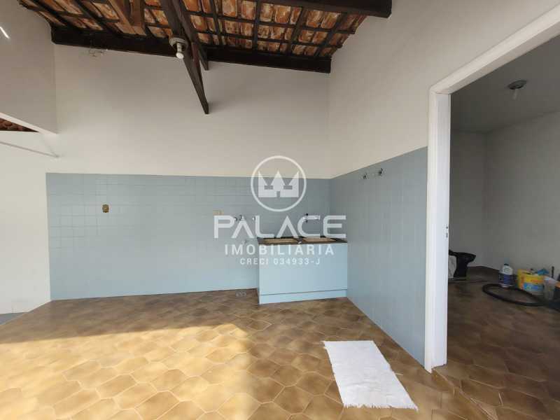 Casa à venda e aluguel com 4 quartos, 200m² - Foto 25