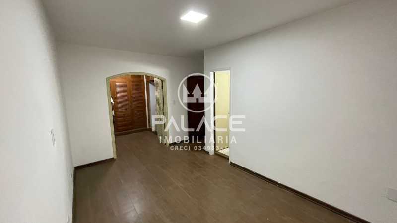 Casa Comercial para alugar com 4 quartos, 369m² - Foto 15