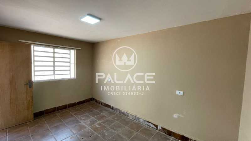 Casa Comercial para alugar com 4 quartos, 369m² - Foto 21