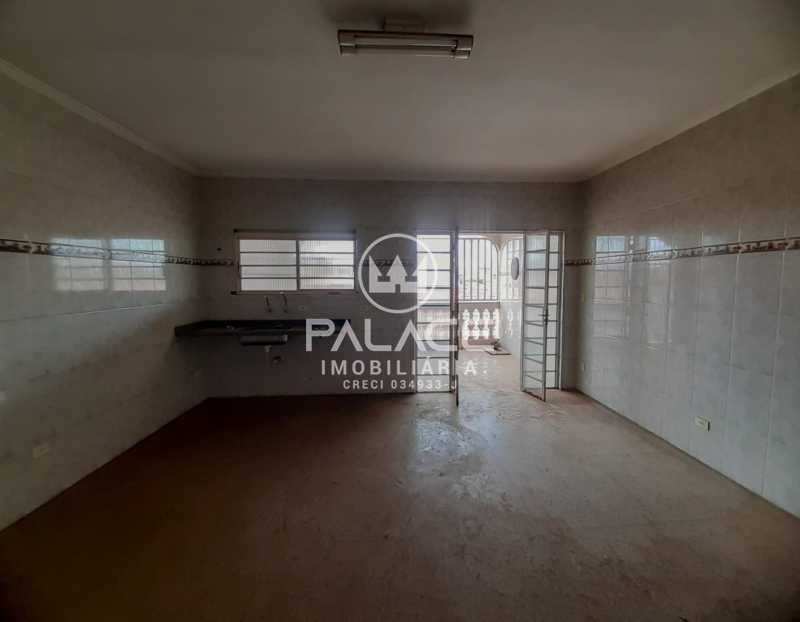 Casa Comercial para alugar com 3 quartos, 152m² - Foto 9