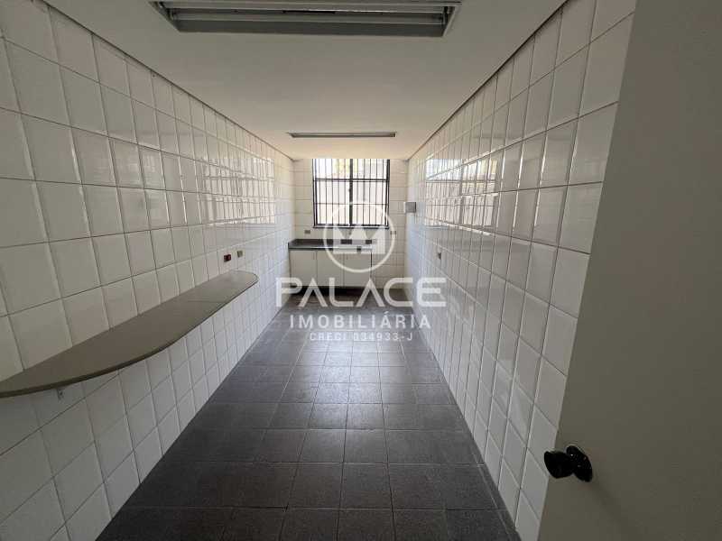 Prédio Inteiro para alugar, 653m² - Foto 25