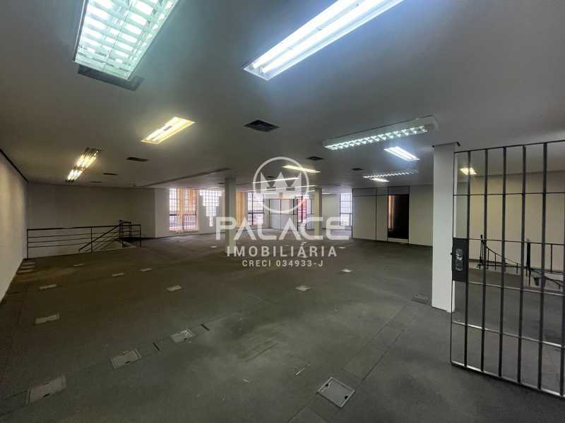 Prédio Inteiro para alugar, 653m² - Foto 12