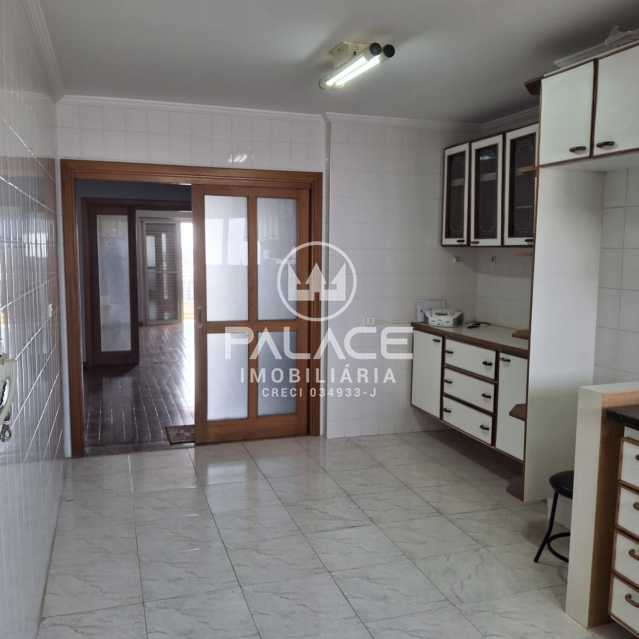 Apartamento à venda com 3 quartos, 178m² - Foto 12