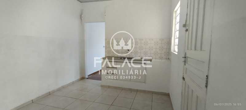 Casa de Vila para alugar com 1 quarto, 40m² - Foto 16