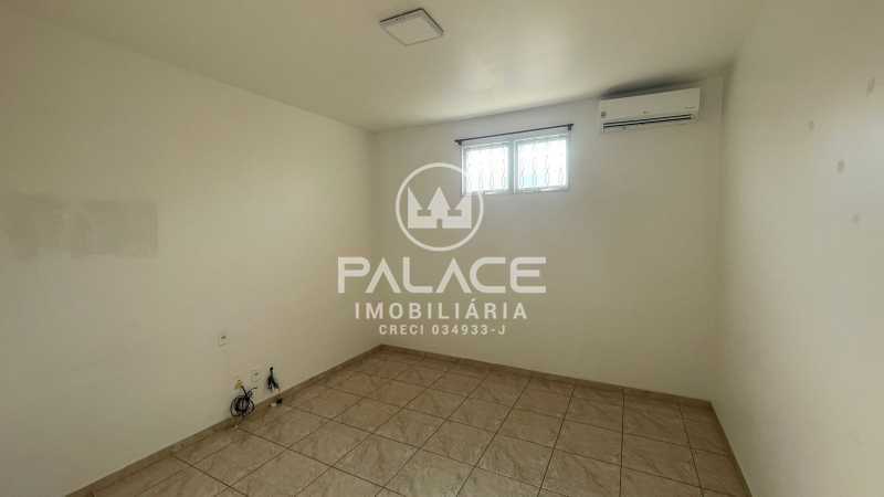 Casa Comercial para alugar com 4 quartos, 100m² - Foto 4