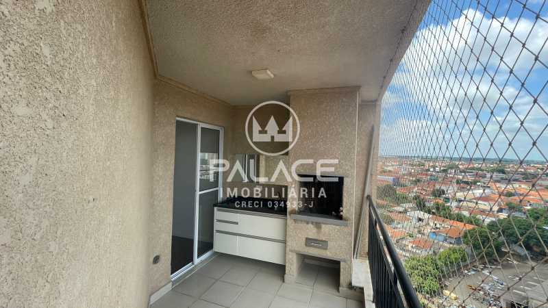 Apartamento para alugar com 2 quartos, 70m² - Foto 18