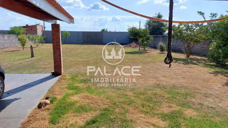 Chácara à venda com 2 quartos, 1200m² - Foto 2