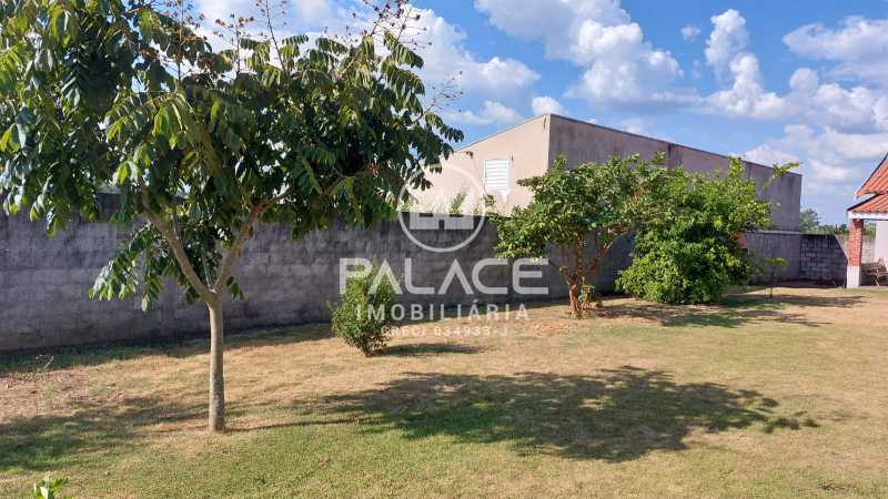 Chácara à venda com 2 quartos, 1200m² - Foto 4