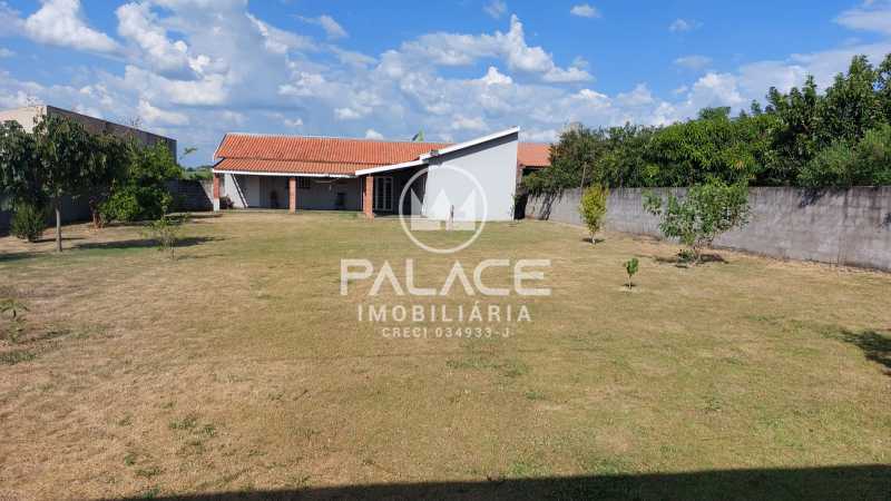 Chácara à venda com 2 quartos, 1200m² - Foto 8