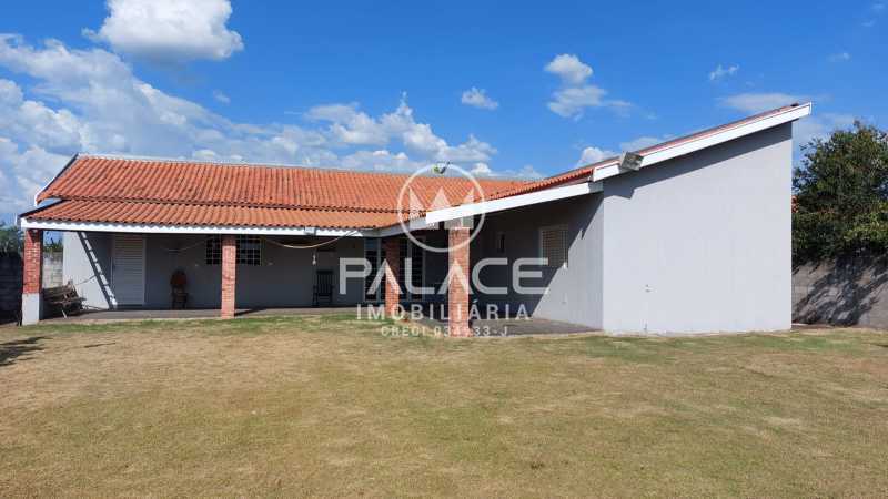 Chácara à venda com 2 quartos, 1200m² - Foto 12