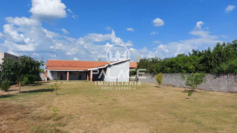 Chácara à venda com 2 quartos, 1200m² - Foto 13