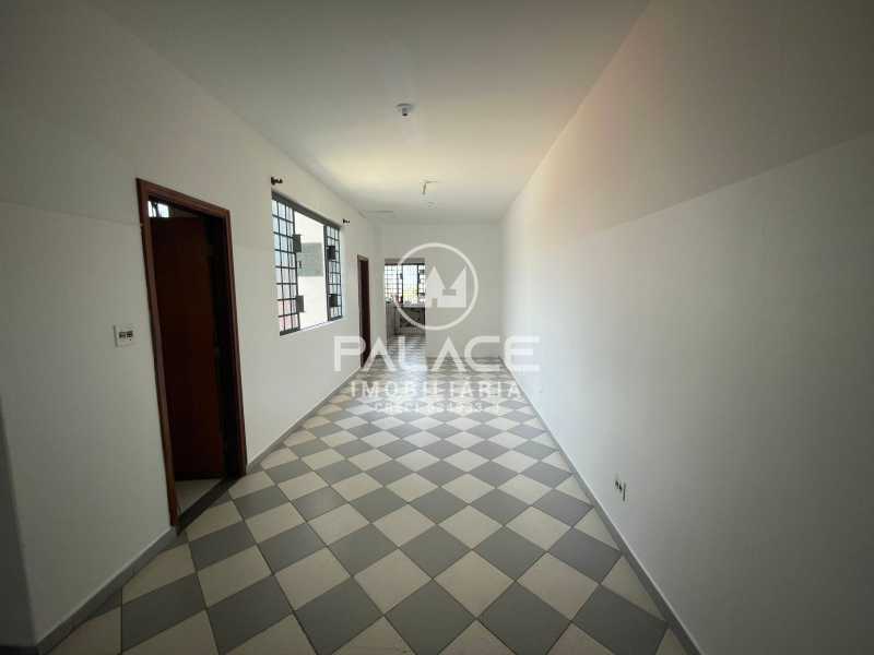 Casa Comercial para alugar com 2 quartos, 100m² - Foto 4