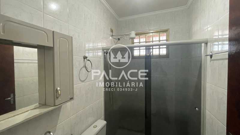 Casa para alugar com 2 quartos, 125m² - Foto 13