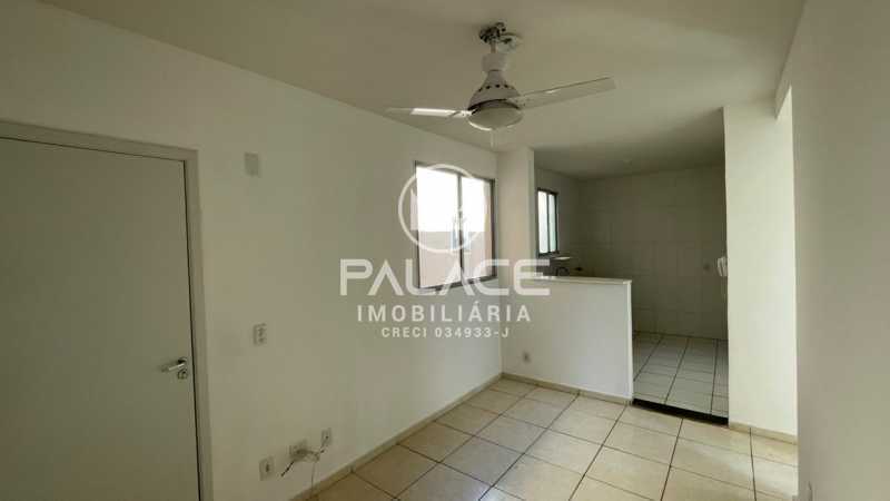 Apartamento à venda com 2 quartos, 45m² - Foto 2