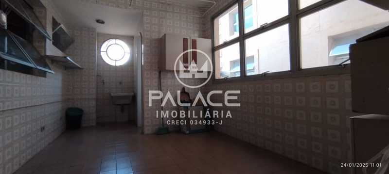 Apartamento para alugar com 3 quartos, 183m² - Foto 28