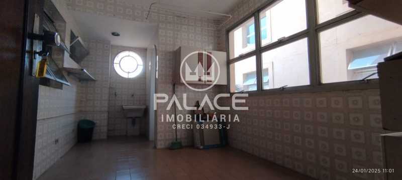 Apartamento para alugar com 3 quartos, 183m² - Foto 29