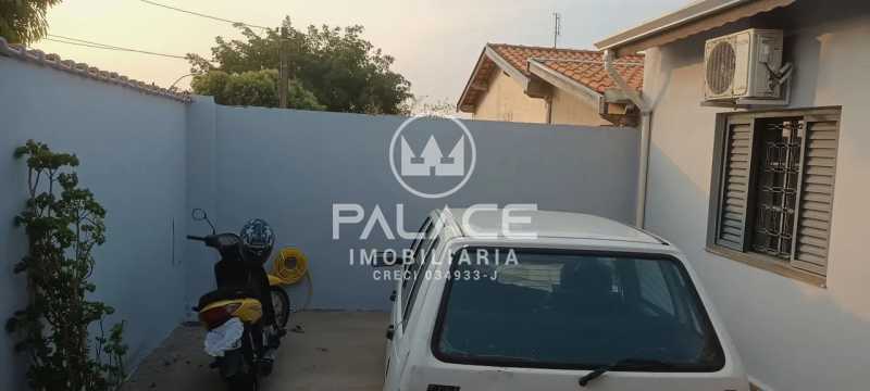 Casa à venda com 5 quartos, 102m² - Foto 2