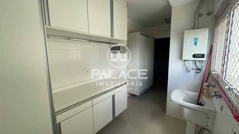 Apartamento para alugar com 3 quartos, 150m² - Foto 10