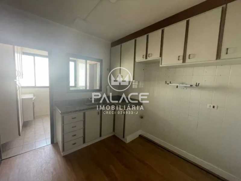 Apartamento à venda com 3 quartos, 158m² - Foto 8