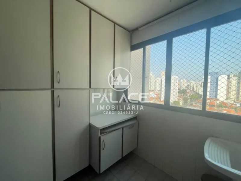 Apartamento à venda com 3 quartos, 158m² - Foto 9