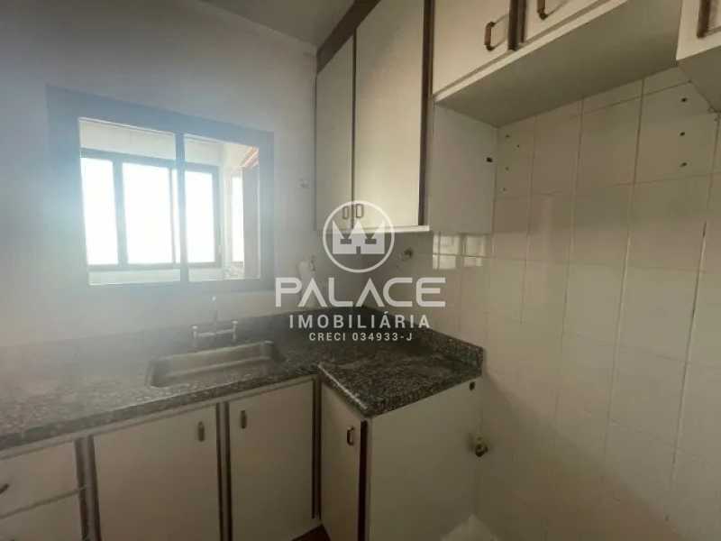 Apartamento à venda com 3 quartos, 158m² - Foto 7