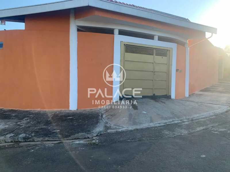 Casa à venda com 3 quartos, 110m² - Foto 1