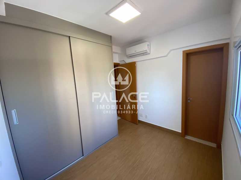 Apartamento para alugar com 3 quartos, 140m² - Foto 12