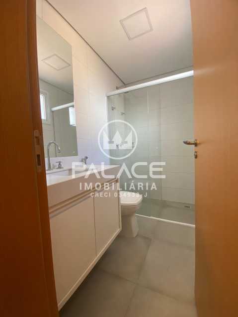 Apartamento para alugar com 3 quartos, 140m² - Foto 16