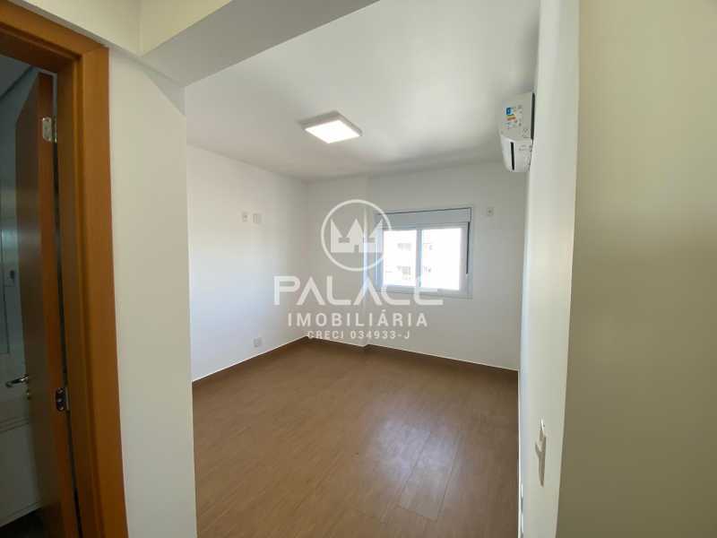 Apartamento para alugar com 3 quartos, 140m² - Foto 18