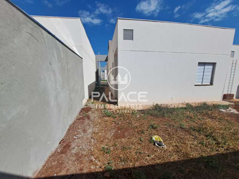 Casa de Condomínio para alugar com 2 quartos, 63m² - Foto 11