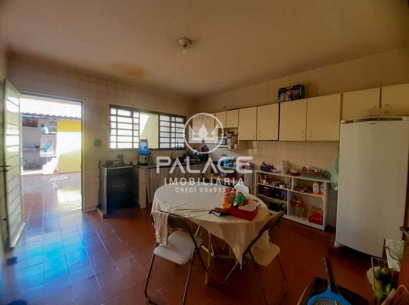 Casa à venda com 2 quartos, 124m² - Foto 14