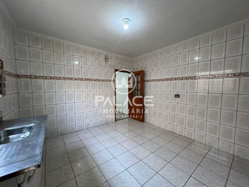 Casa à venda com 3 quartos, 125m² - Foto 13