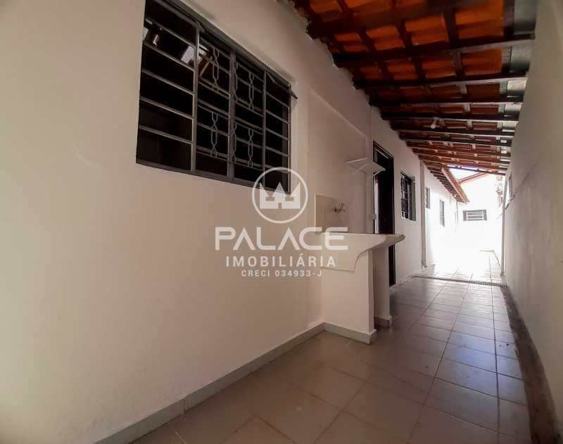 Casa à venda e aluguel com 3 quartos, 78m² - Foto 25